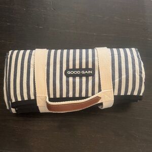 NWOT outdoor blanket